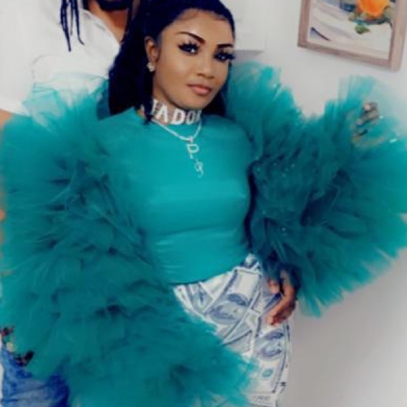 Meet your Posher, Sackira - Picture 1 of 1